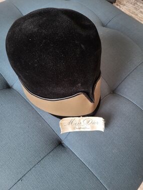 Dior | Accessories | Christian Dior Vintage 96s Black Fur  display picture 1